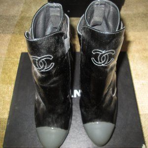 CHANEL BOOT